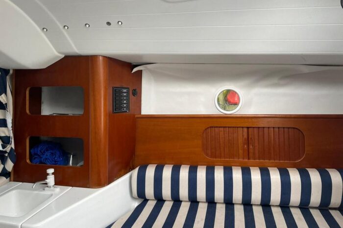 Beneteau First 211